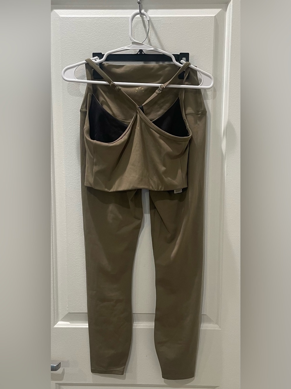NEW…Varley Set of 2 Always Surrey Sports Bra and High-Waist Leggings - Picture 6 of 8